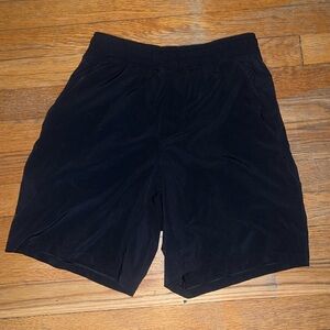Men’s XS lululemon pace breakers liner less shorts - black